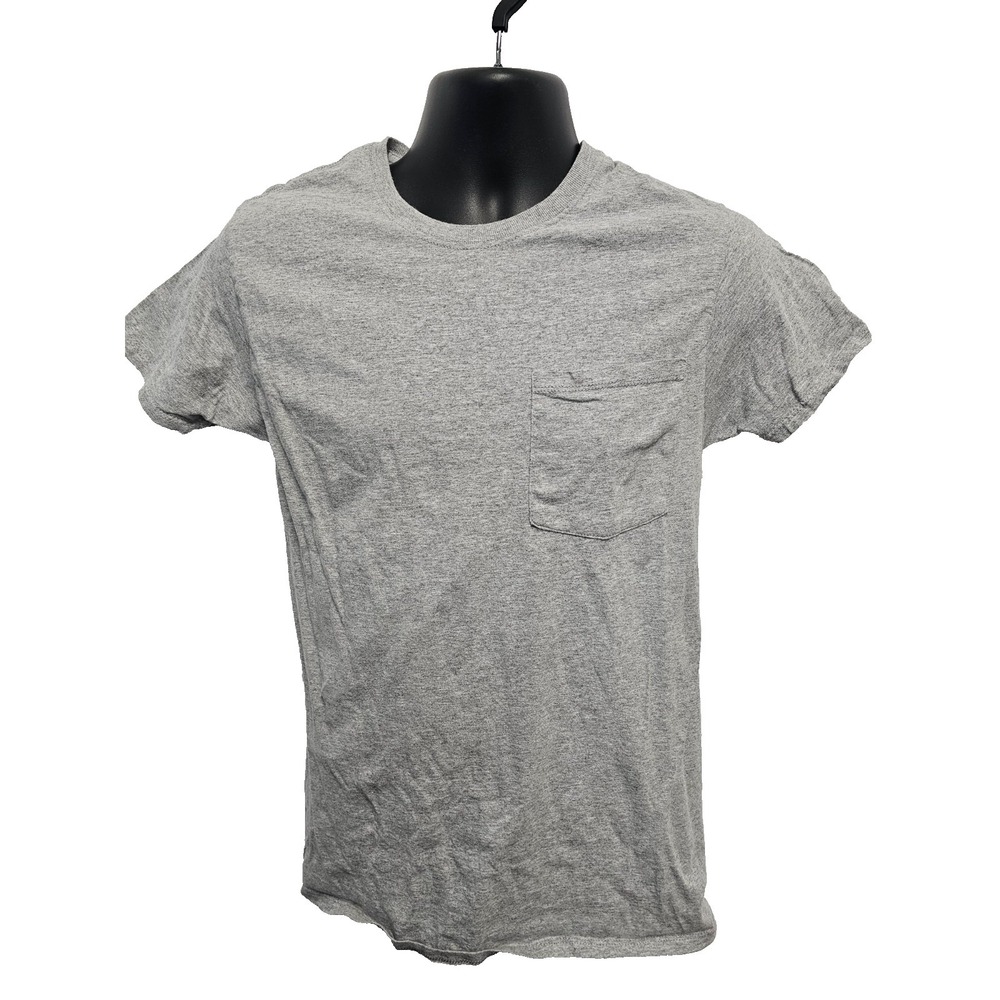 Fruit of the Loom Mens Small gray pocket t shirt
